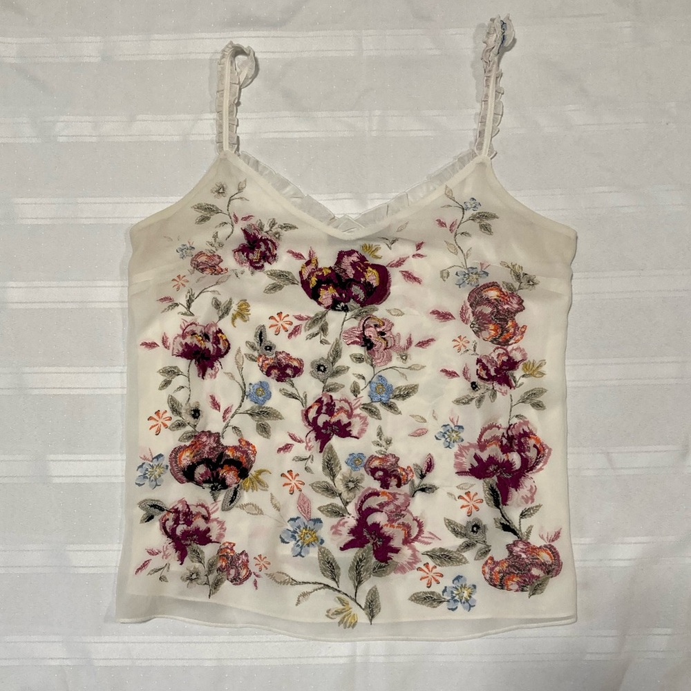 White House Black Market Embroidered Tank Top Size Large